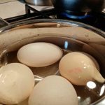 Čo sa stane, ak do vody na varenie vajec pridáte sódu bikarbónu: chémia čistoty vo vašej kuchyni co-sa-stane-ak-do-vody-na-varenie-vajec-pridate.jpg